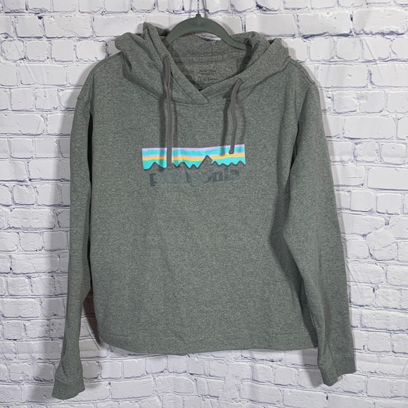 Patagonia Womens Pastel P-6 Logo Uprisal Hoody Gray Size L Outdoor Layer Camping - Picture 1 of 6
